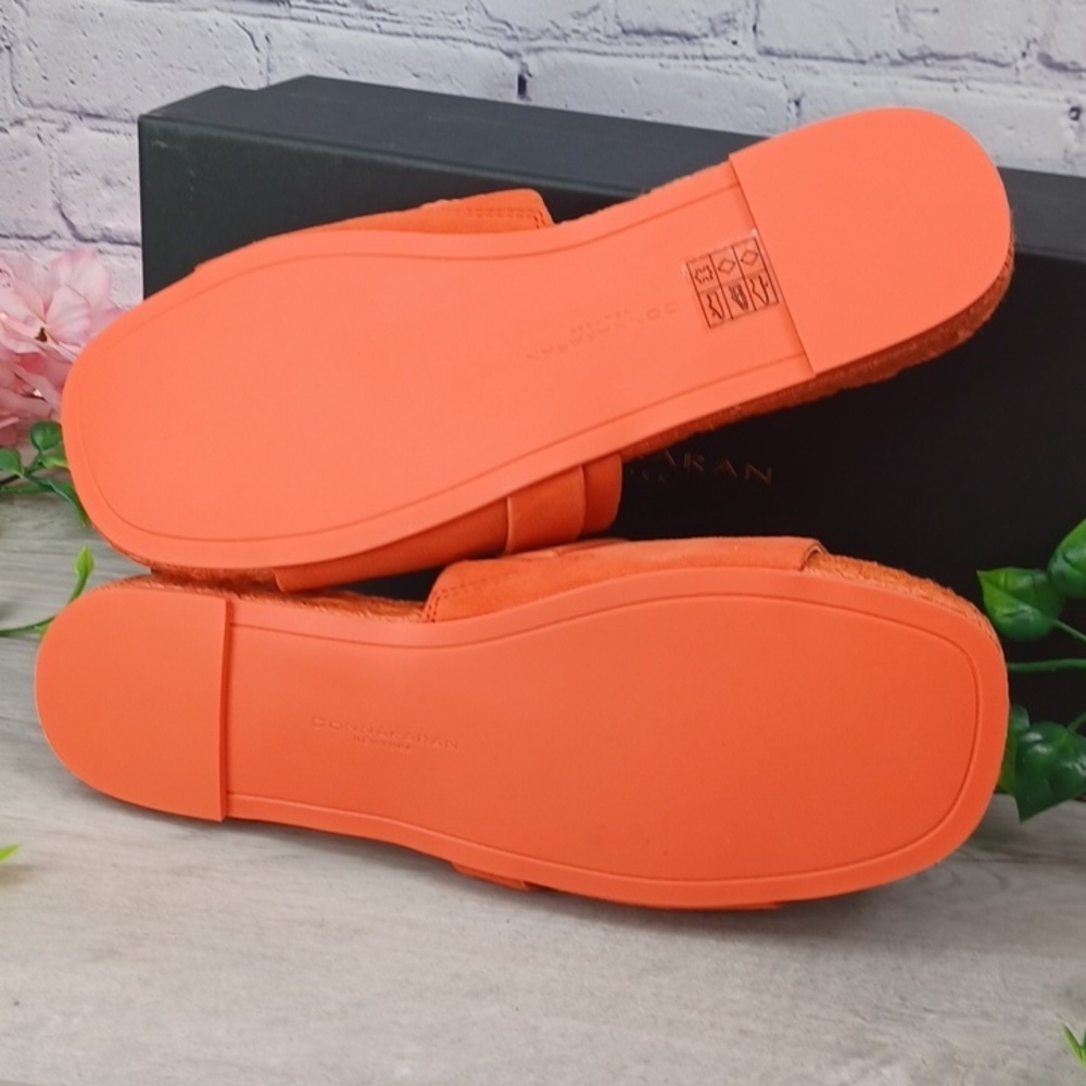 Donna Karan Taci Flat Slide NIB - Picture 7 of 9